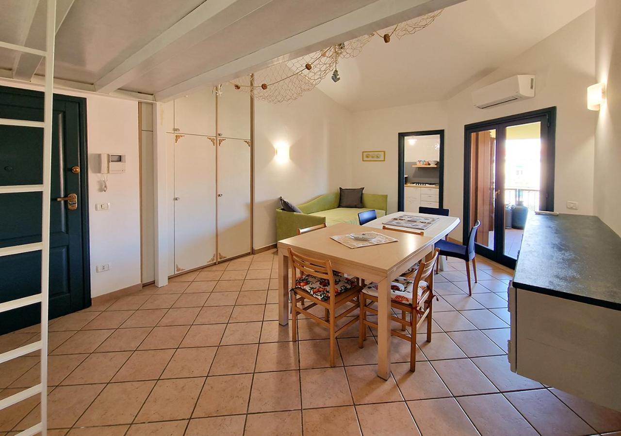 Murphy Holiday Home - Residenza Aldo Moro 02 La Maddalena  Exteriér fotografie