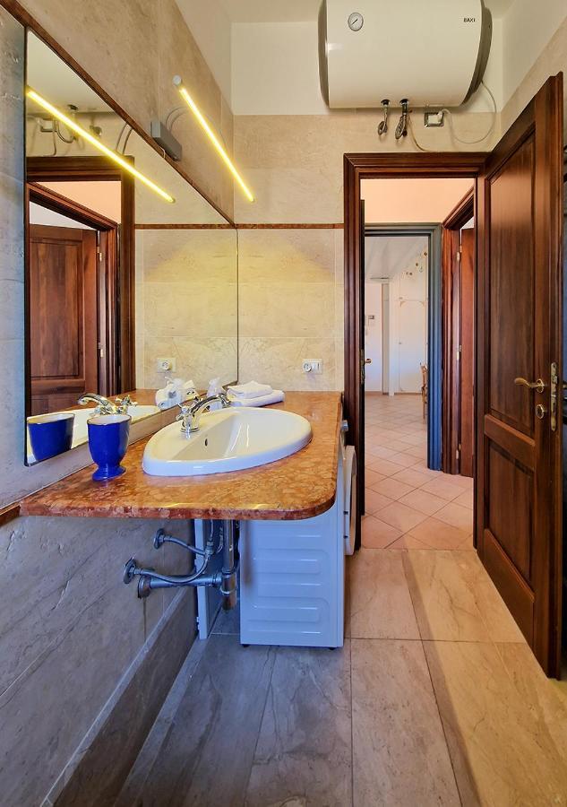 Murphy Holiday Home - Residenza Aldo Moro 02 La Maddalena  Exteriér fotografie